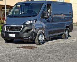 PEUGEOT Boxer 330 2.2 BlueHDi 120 S&S PC-TN Furgon