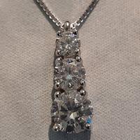 collana in argento con trilogy in moissanite