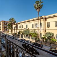 Ampio Appartamento con Giardino Privato