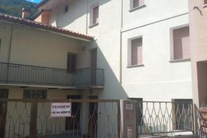 Casa disposta su 2 piani