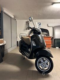 Vespa 300gts