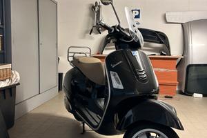 Vespa 300gts