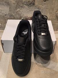 Nike Air Force 1 Low '07 nero(Uomo)