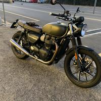 Triumph Street twin