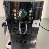 De Longhi magnifica S