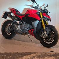 Ducati Streetfighter V2 S