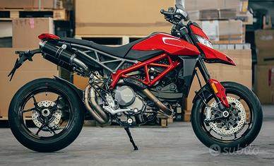 Thunder Titanium Black Ducati Hypermotard 950