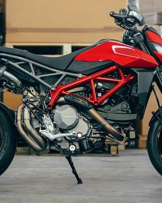 Thunder Titanium Black Ducati Hypermotard 950