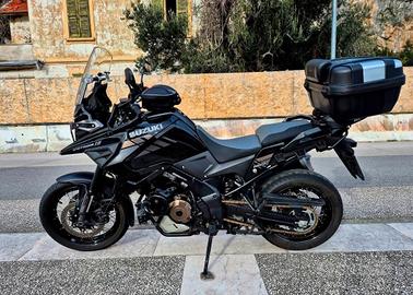 Suzuki V-Strom 1050 XT full optional 
