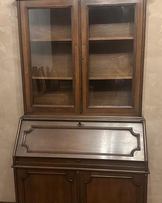 Ribalta con vetrina in stile classico in legno