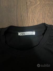 t-shirt nera ZARA