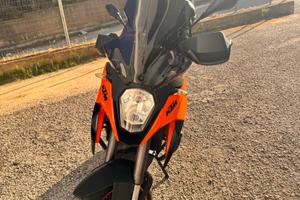 KTM 990 Supermoto - 2012