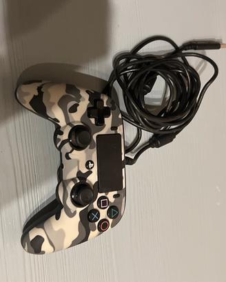 Controller ps4 con cavo attaccato