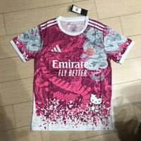 maglietta hello kitty x real madrid