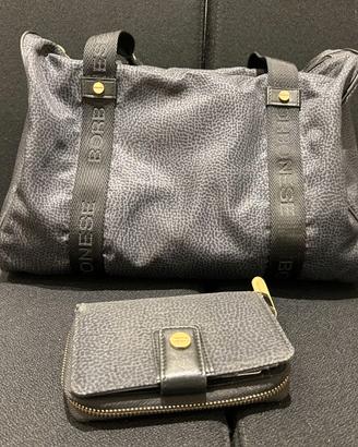 Borsa bauletto Borbonese nera con portafoglio.