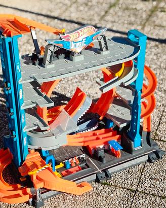 Hot Wheels Ultimate Garage 