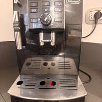 macchina da caffè in grani  DELonghi  "magnifica"