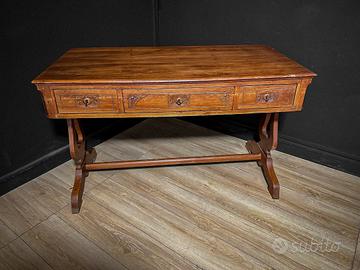 Scrivania Vittoriana