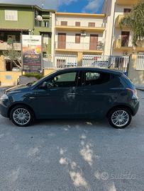 lancia y 1.3 multijet 95cv