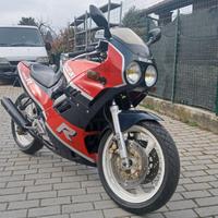 Suzuki gsxr 250