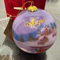 Palla di Natale dipinta da Lijun Wang