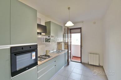 TRILOCALE CENTRO ERBA CON BOX DOPPIO!