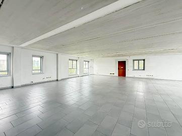 UFFICIO A PESSANO CON BORNAGO