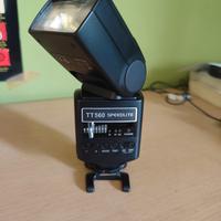 Flash Neewer TT560