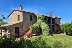 Casale a Castel Viscardo