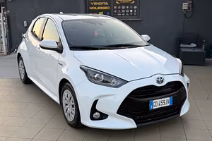 Toyota Yaris 1.5 Hybrid 5 porte Lounge