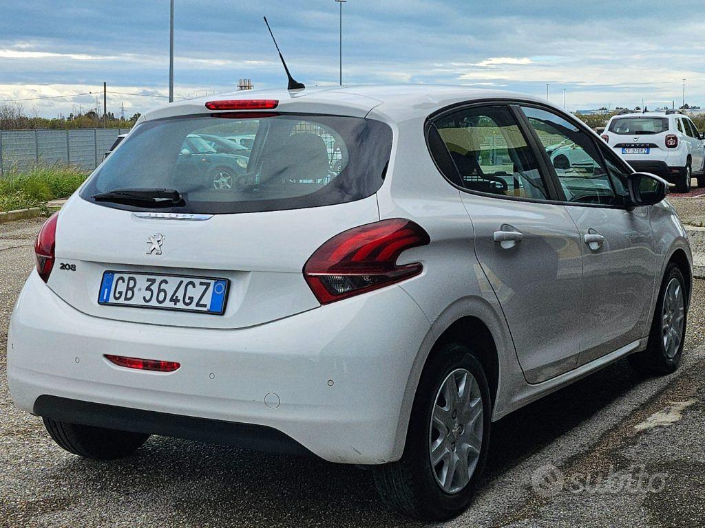 Peugeot 208 2020 photo 5