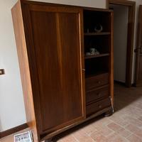Armadio / credenza antica in legno massello