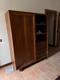 Armadio / credenza antica in legno massello
