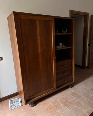Armadio / credenza antica in legno massello