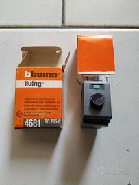 Regolatore di luminosita' bticino living