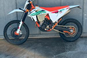 Ktm exc-f 250 six days italia