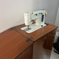 Macchina da cucire Necchi mod. 267
