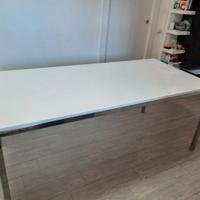 Tavolo/scrivania di vetro