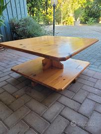 tavolino in legno da arredamento