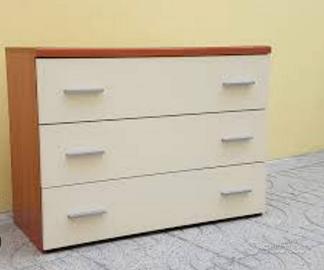 Cassettiera in legno 