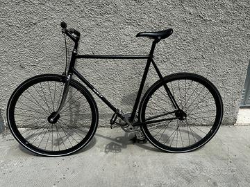 Bici a scatto fisso single speed - ass. multistrad
