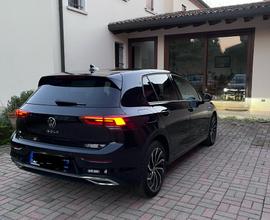 VOLKSWAGEN Golf 8ª serie - 2022