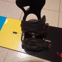 Tavola Snowboard con attacchi