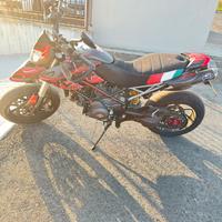 Hypermotard 796