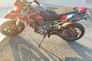 Hypermotard 796