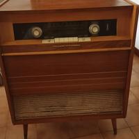 Mobile radio con giradischi anni '50