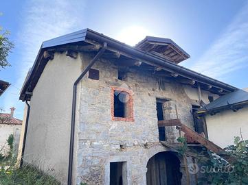 RUSTICO A SAVOGNA