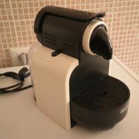 MACCHINA DA CAFFE'  NESPRESSO ESSENZA 