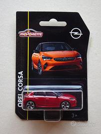 Opel Corsa F color Hot Red by Majorette scala 1/55