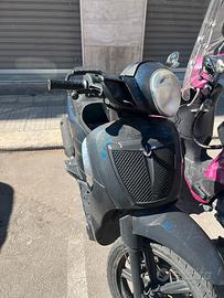 Aprilia Scarabeo 125